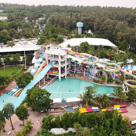 Hotel Ambica Daman Extérieur photo