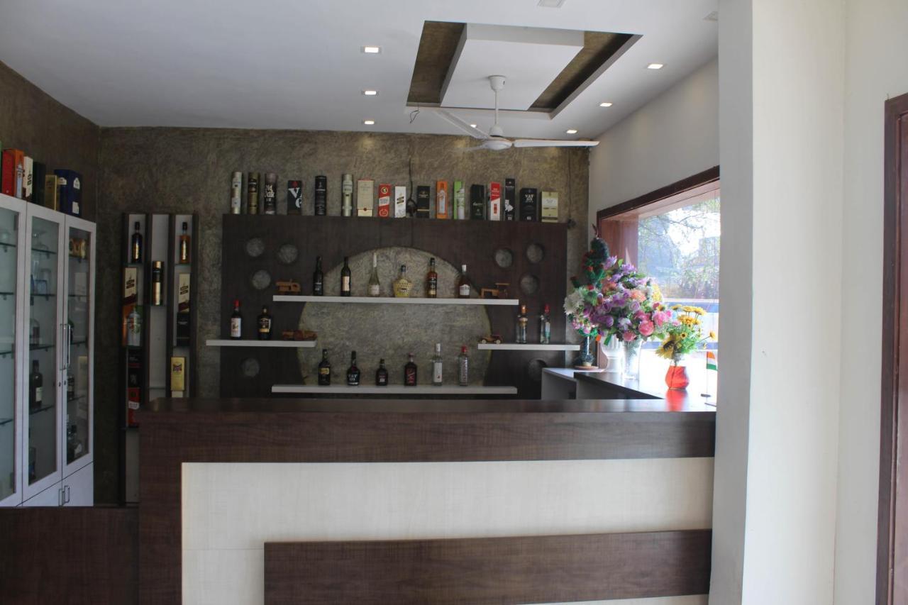 Hotel Ambica Daman Extérieur photo