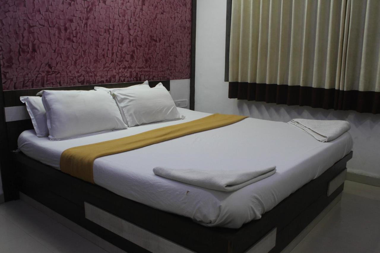 Hotel Ambica Daman Extérieur photo